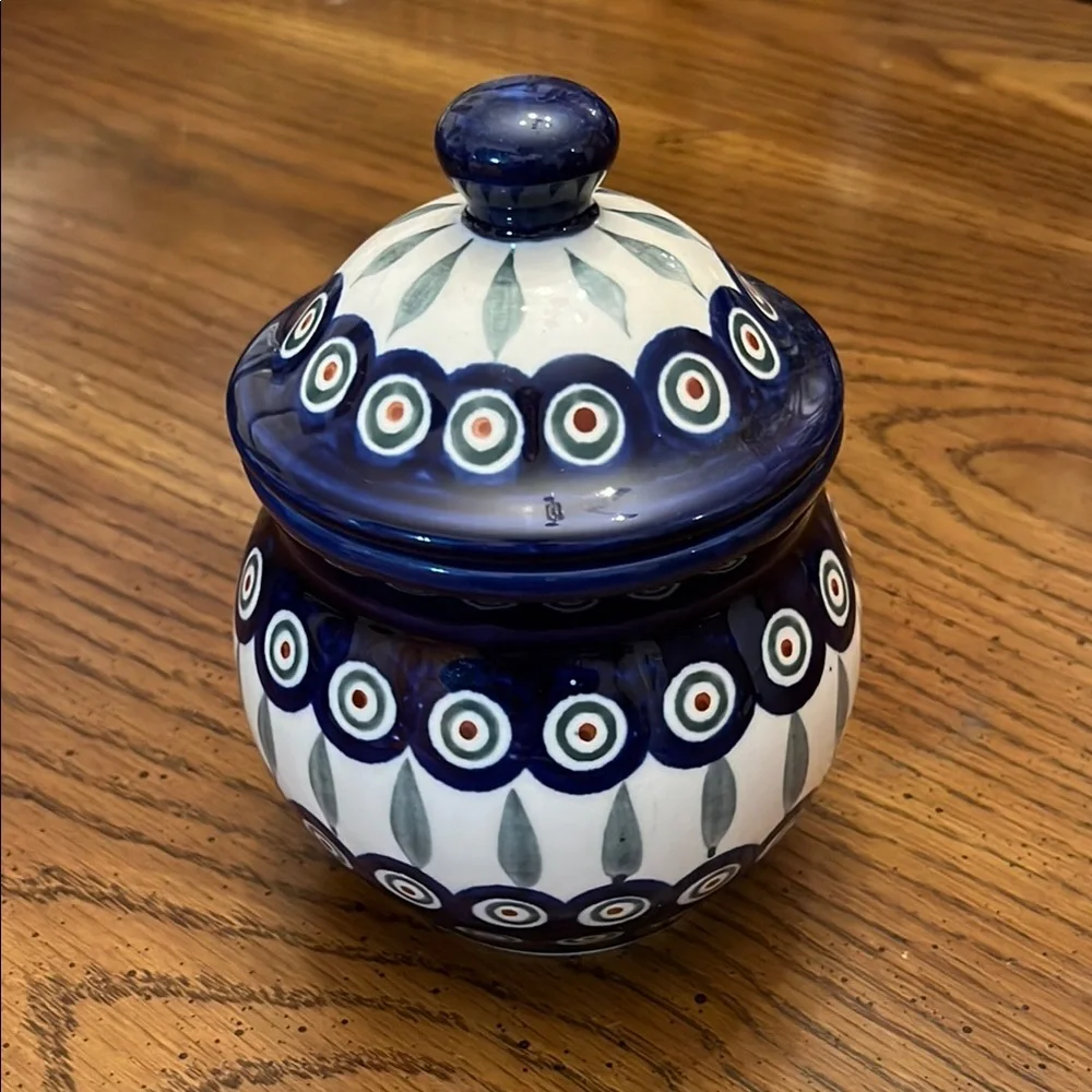 Blue and White Ceramic Bowl‎ and Jar Set
